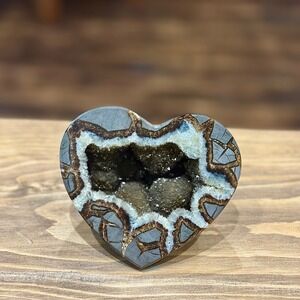 Utah Septarian Heart Shape Crystal Geode Stone‎ Display Decor 1.11lbs
